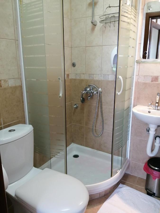Hotel Pelikan Virpazar Ngoại thất bức ảnh