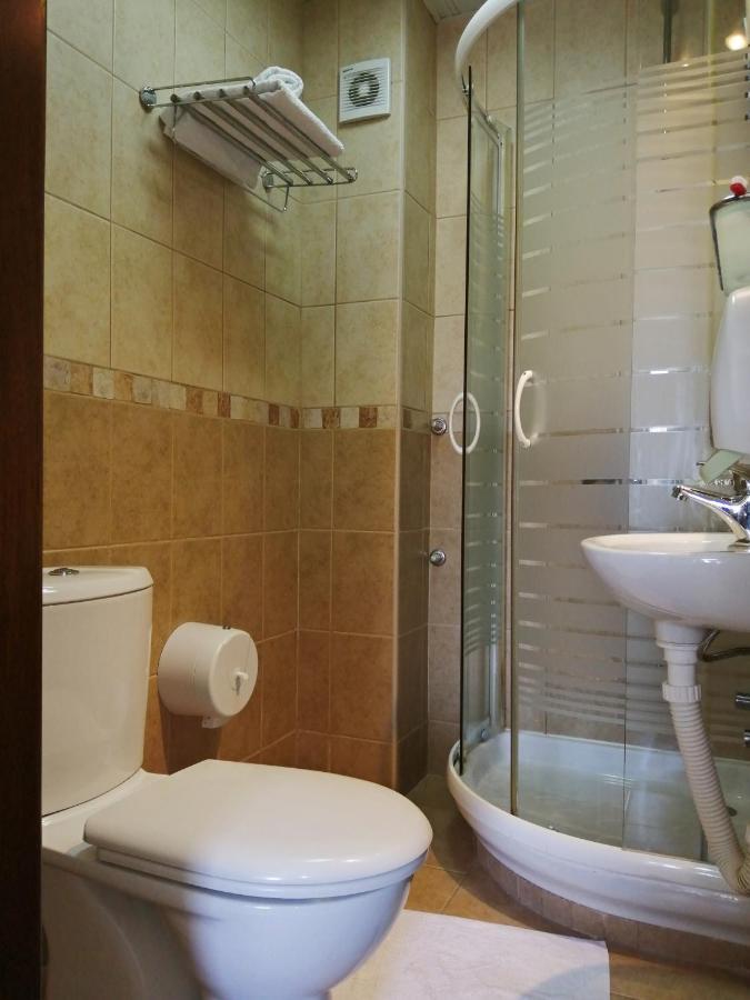 Hotel Pelikan Virpazar Ngoại thất bức ảnh