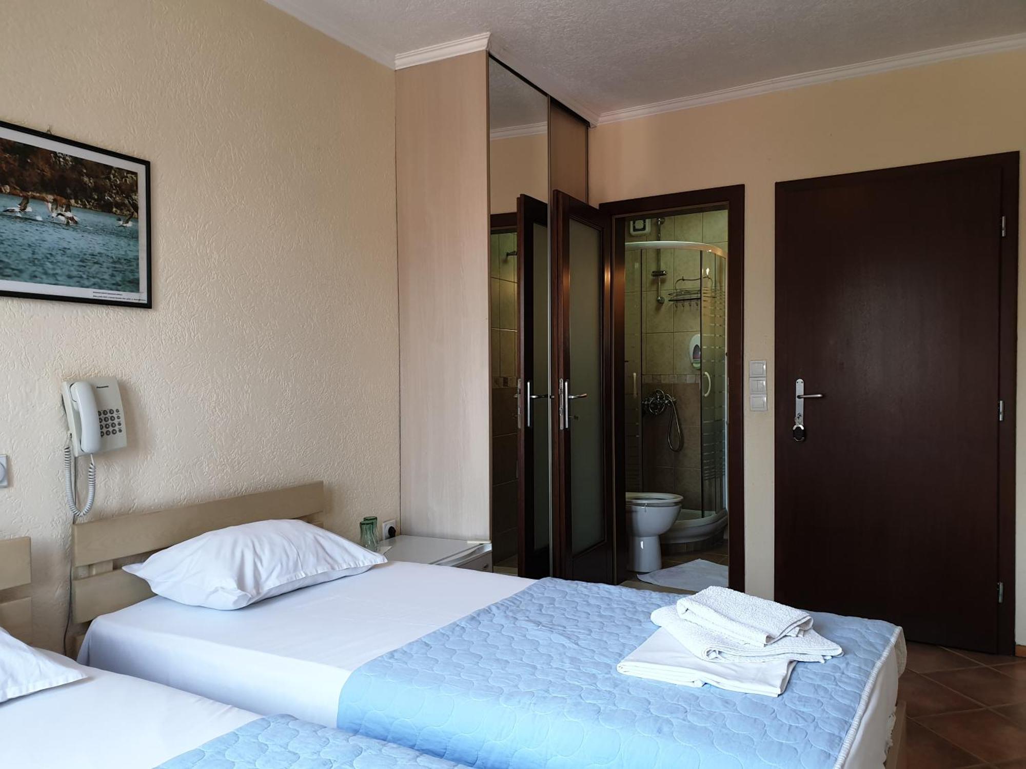 Hotel Pelikan Virpazar Ngoại thất bức ảnh