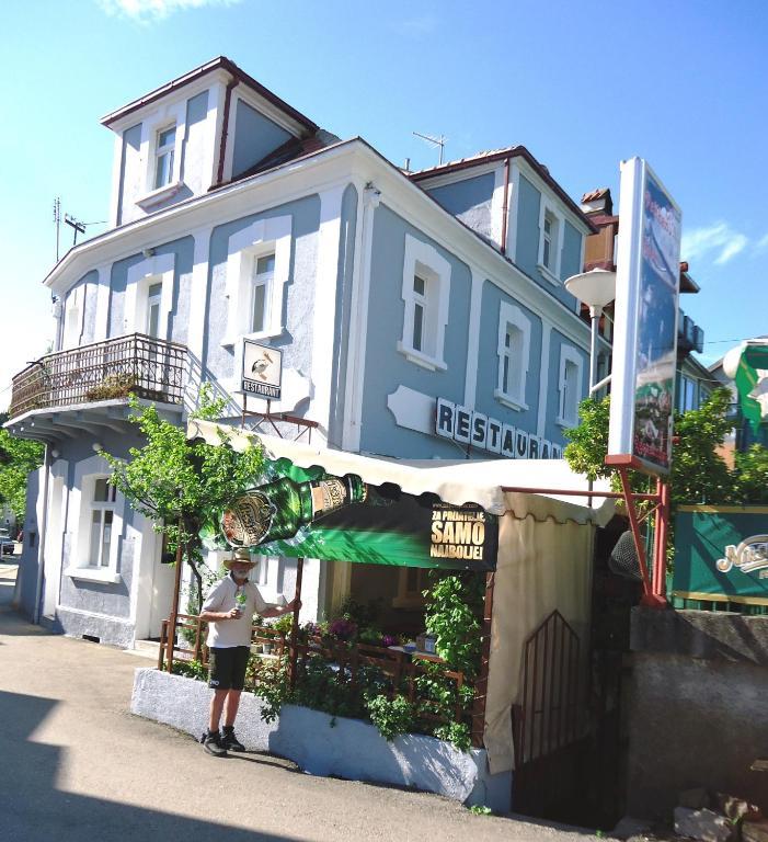 Hotel Pelikan Virpazar Ngoại thất bức ảnh
